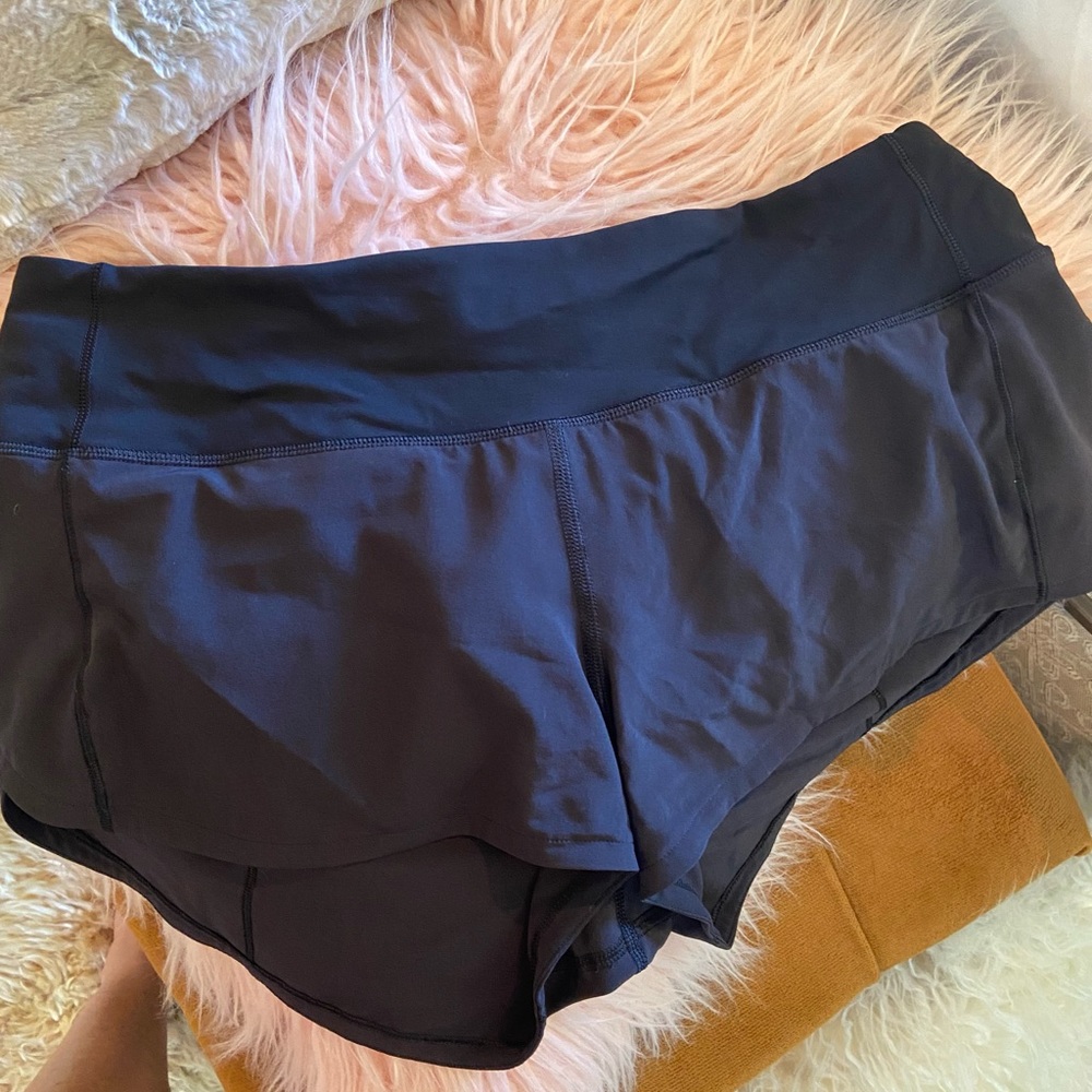 3 pairs of Lululemon 2.5 Size 6reg Speed Short.